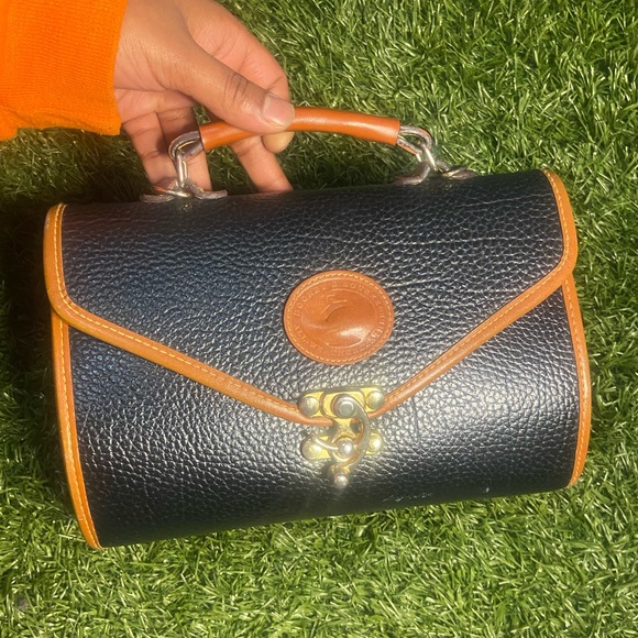 Hand bag - Picture 3 of 8